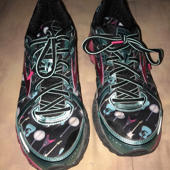 brooks rock and roll marathon shoes